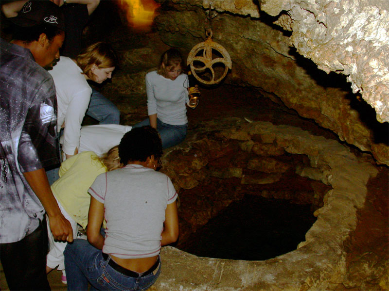 gold-in-cave-in-texas