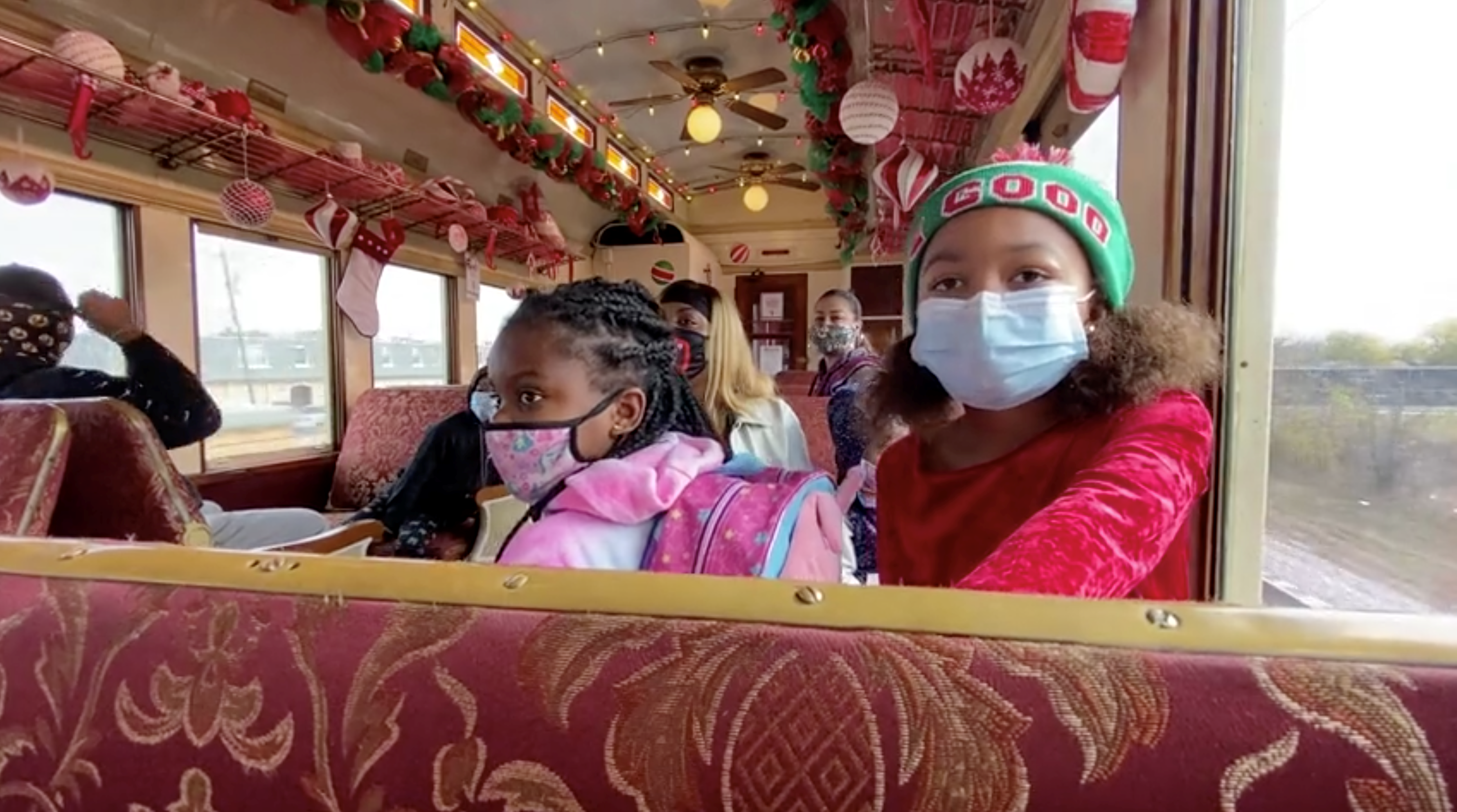 Children aboard the North Pole Express created on the Grapevine Vintage Railroad. (Spectrum News 1)